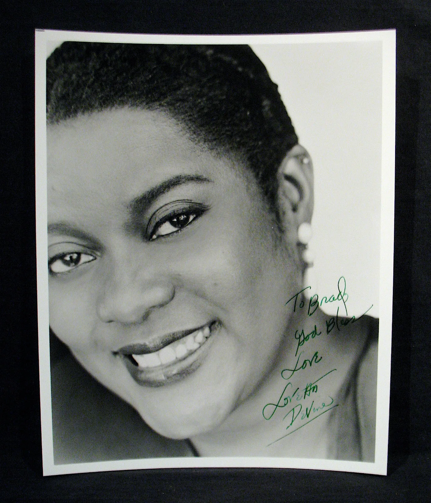 LORETTA DeVINE — LORETTA DeVINE-Autographed 8 x 10 Photograph-Actress-COA