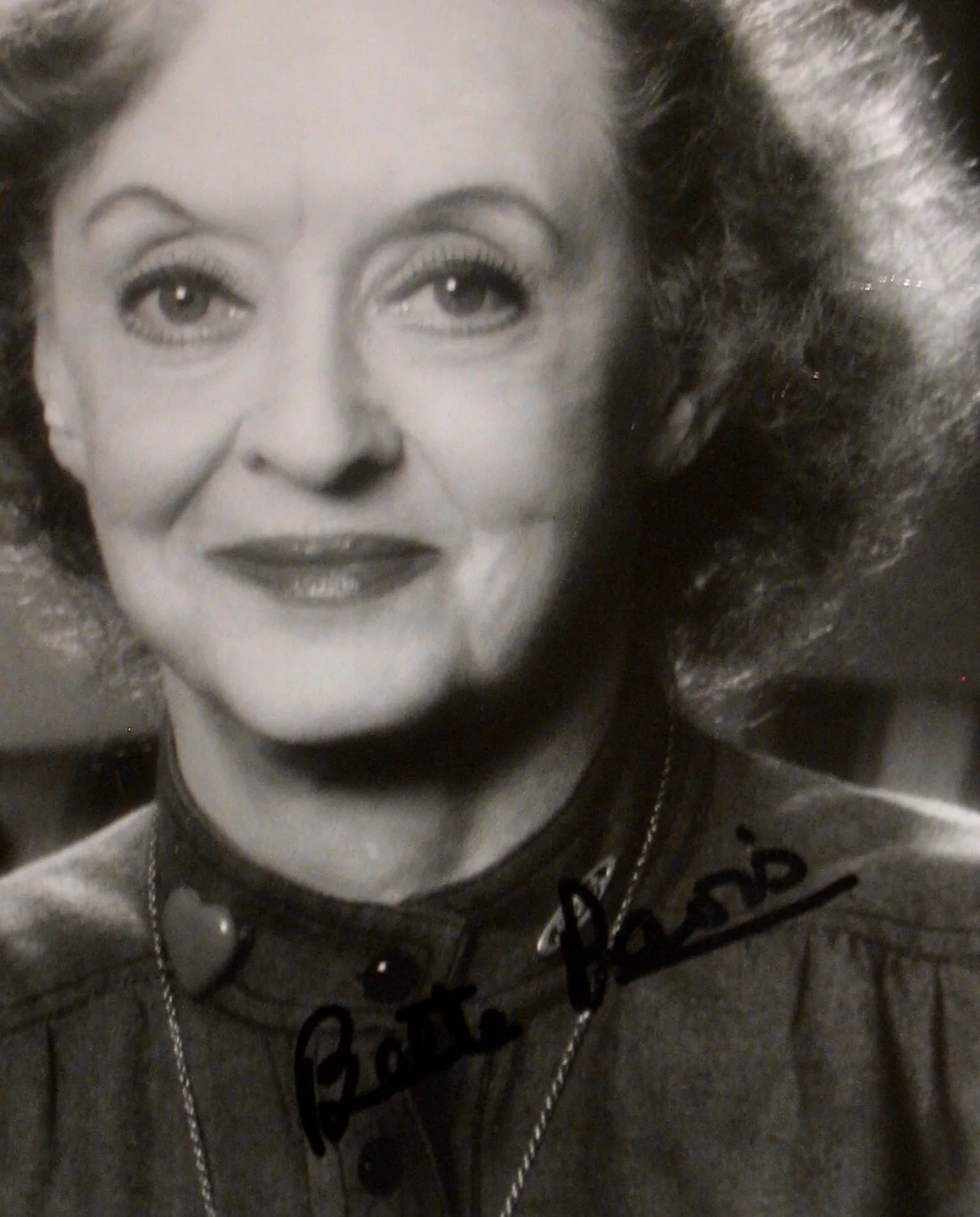 Bette Davis — BETTE DAVIS~Autographed 8x10 Photograph From This Hollywood Legend, image 2