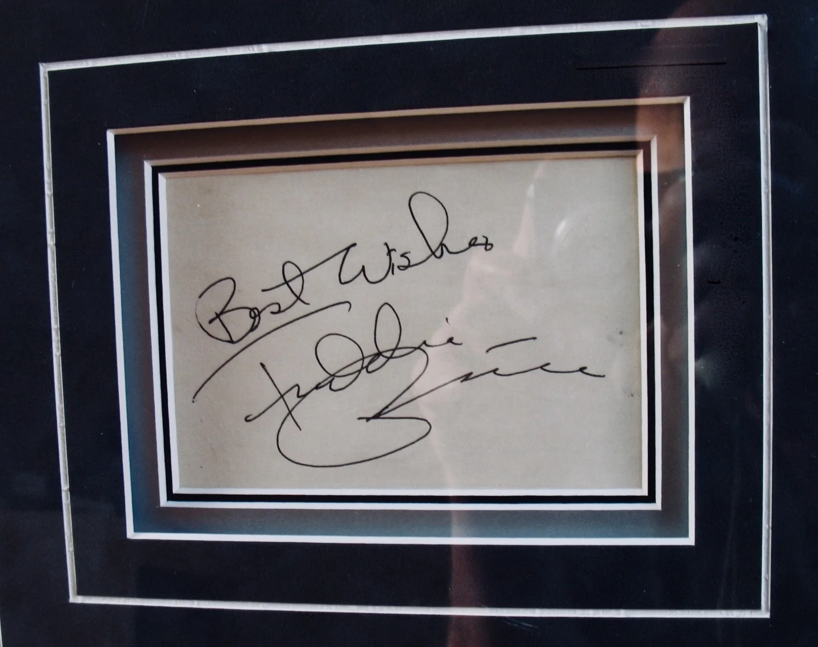 Freddie Prinze Sr — FREDDIE PRINZE~Rare Custom Framed Signature Display w/COA~CHICO and the MAN, изображение 2