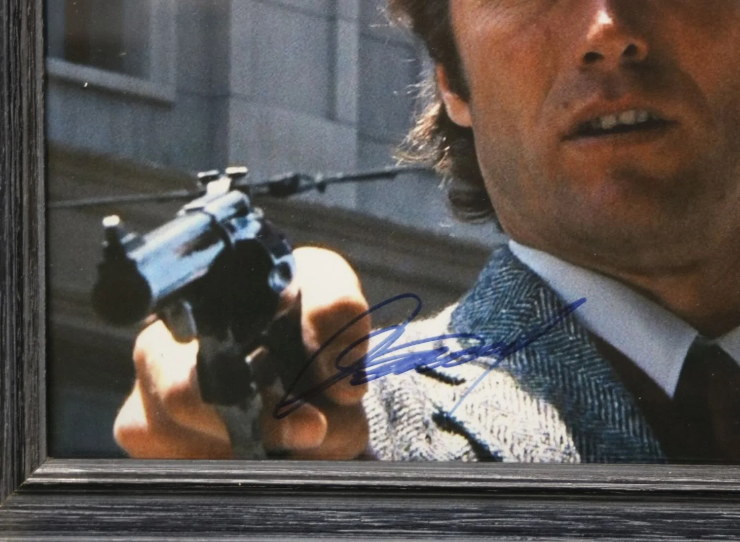 Clint Eastwood — Clint Eastwood Vintage Autographed Photo ~ Dirty Harry, Do You Feel Luck PSA/DNA, изображение 3