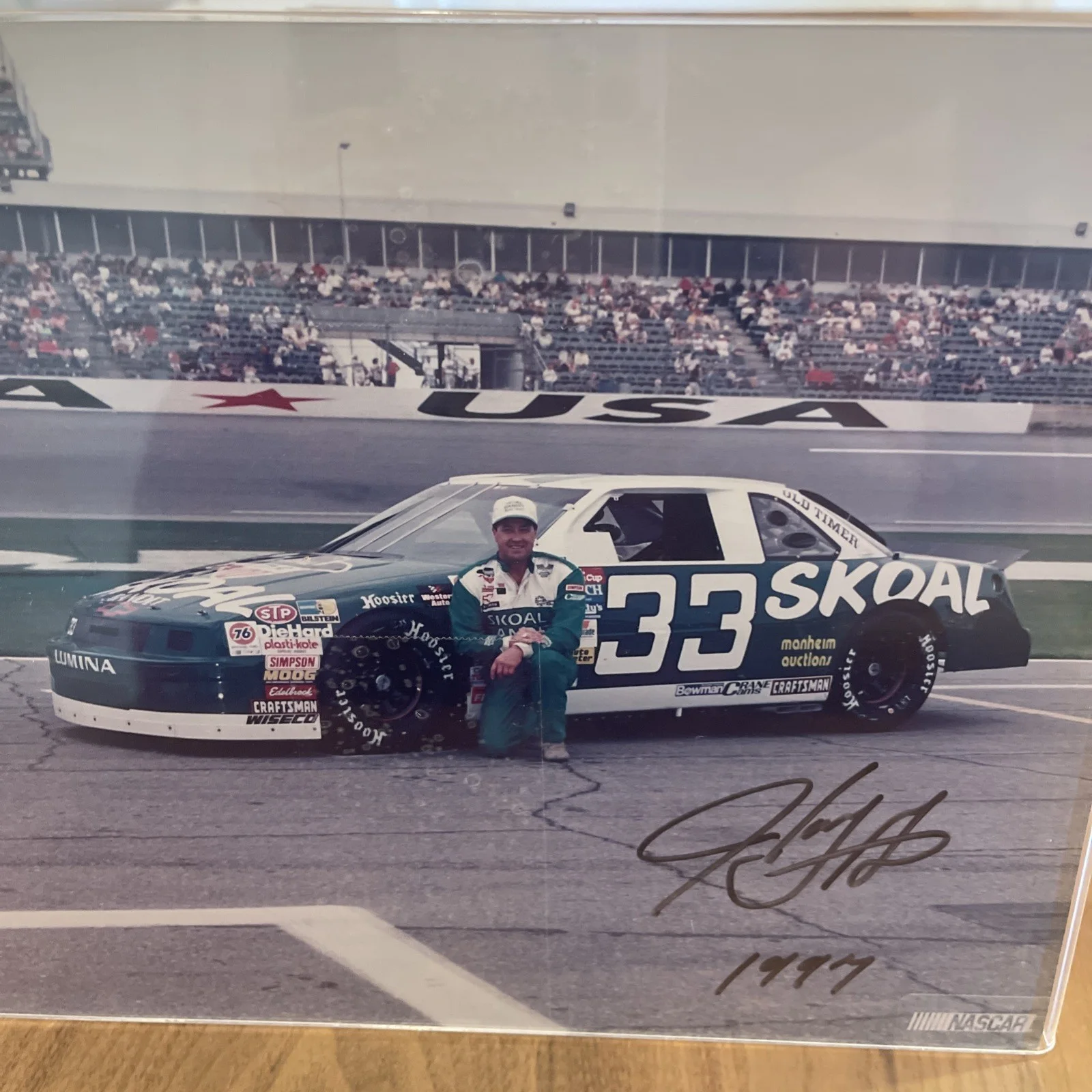Harry Grant — HARRY GRANT SIGNED 1997 Auto NASCAR #33 photo Framed Plastic SKOAL Old Timer✨, image 3