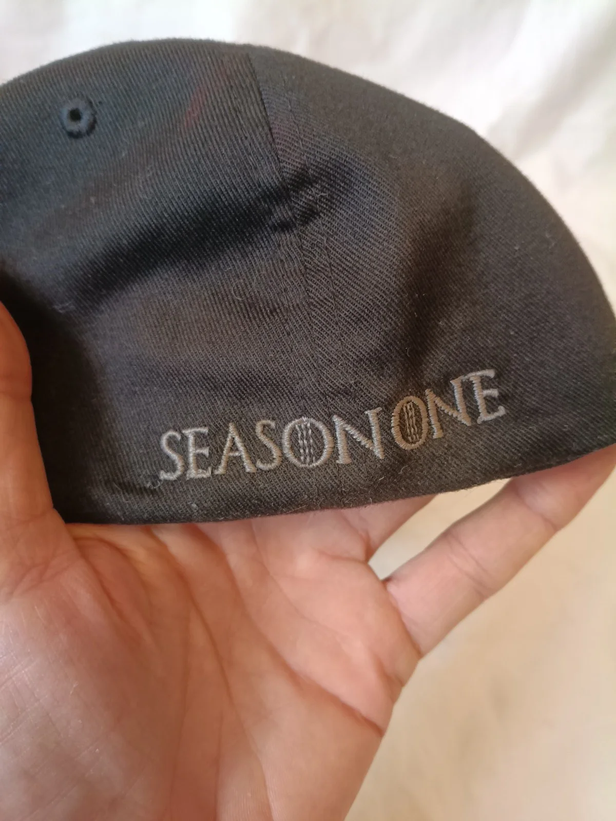 Game of Thrones Season One Cast & Crew Baseball Cap L/XL Flexfit, изображение 2