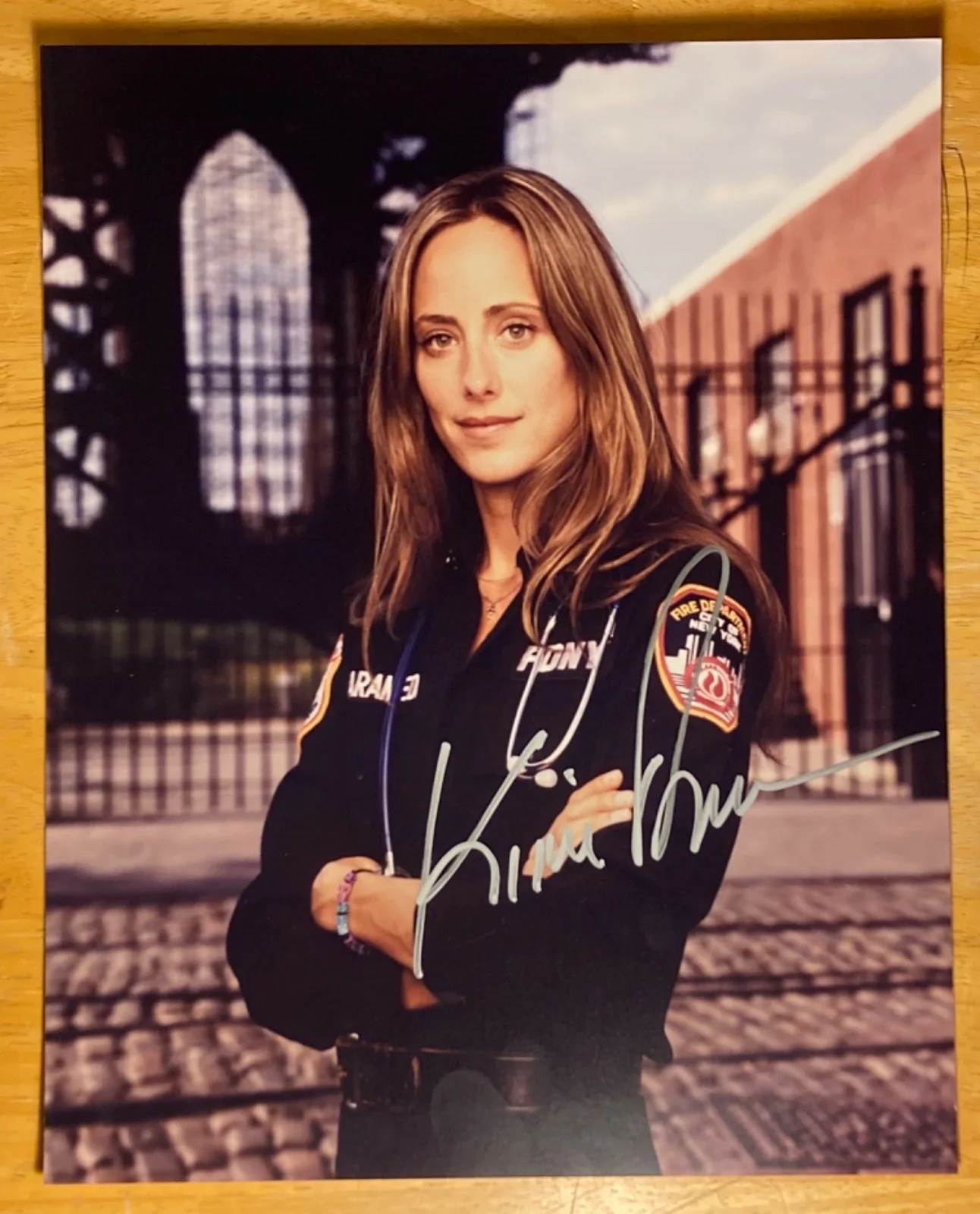 Hand SIGNED Kim Raver 8x10 Photo - Third Watch (Kim Zambrano), Grey's Anatomy, e, изображение 2