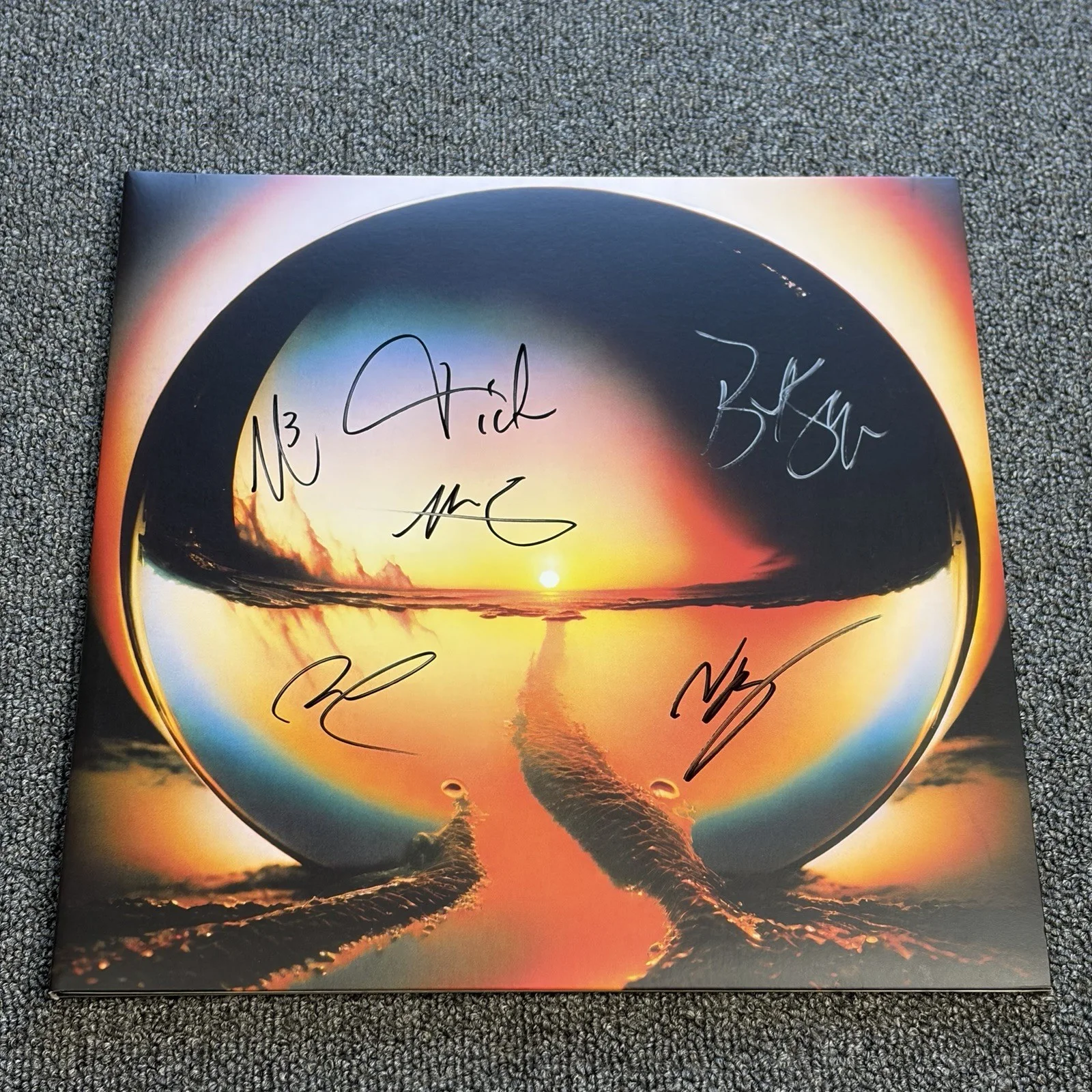 Cage the Elephant FULL BAND Signed Autographed NEON PILL Vinyl Record Album, image 2