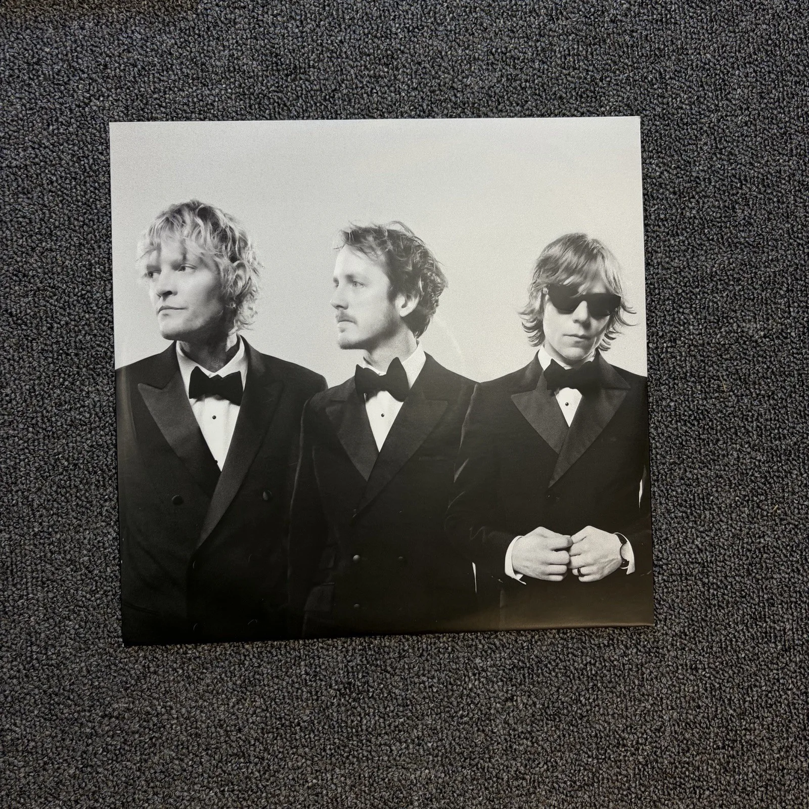 Cage the Elephant FULL BAND Signed Autographed NEON PILL Vinyl Record Album, image 5