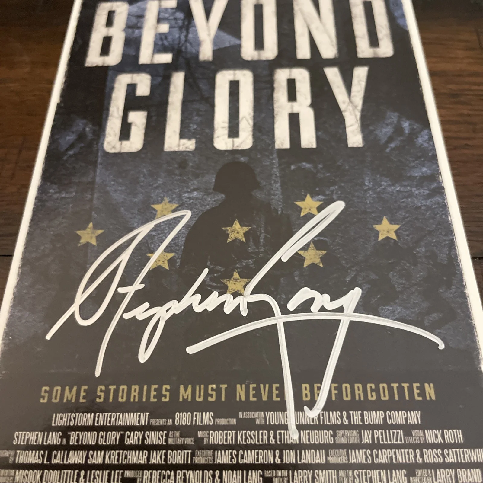 Stephen Lang — STEPHEN LANG Signed 4x6 Movie Poster-Beyond Glory - SIGNED In Silver Pen-No COA, image 2
