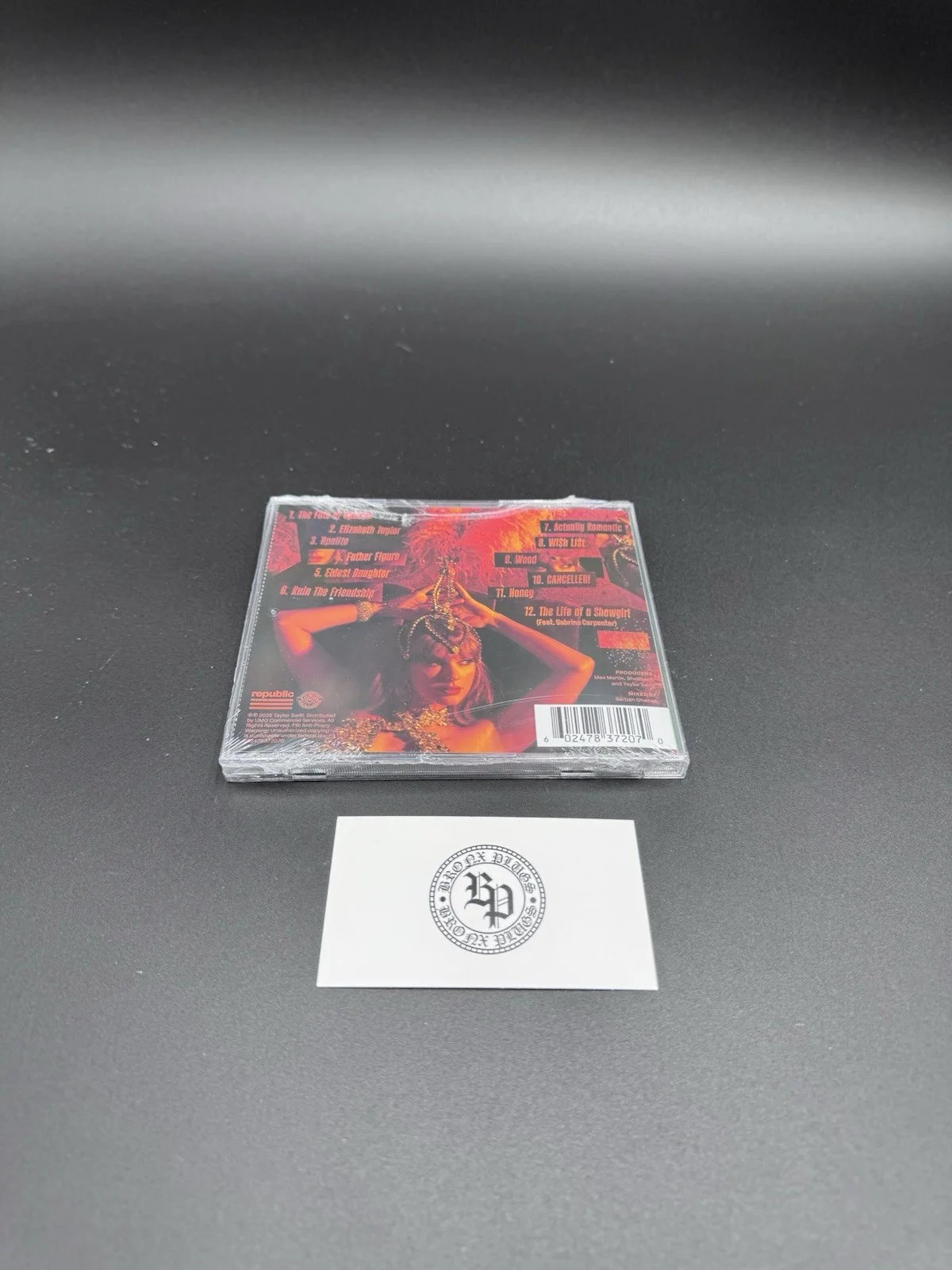The Life of a Showgirl CD + Hand Signed Photo 1 (Ship same day), изображение 2