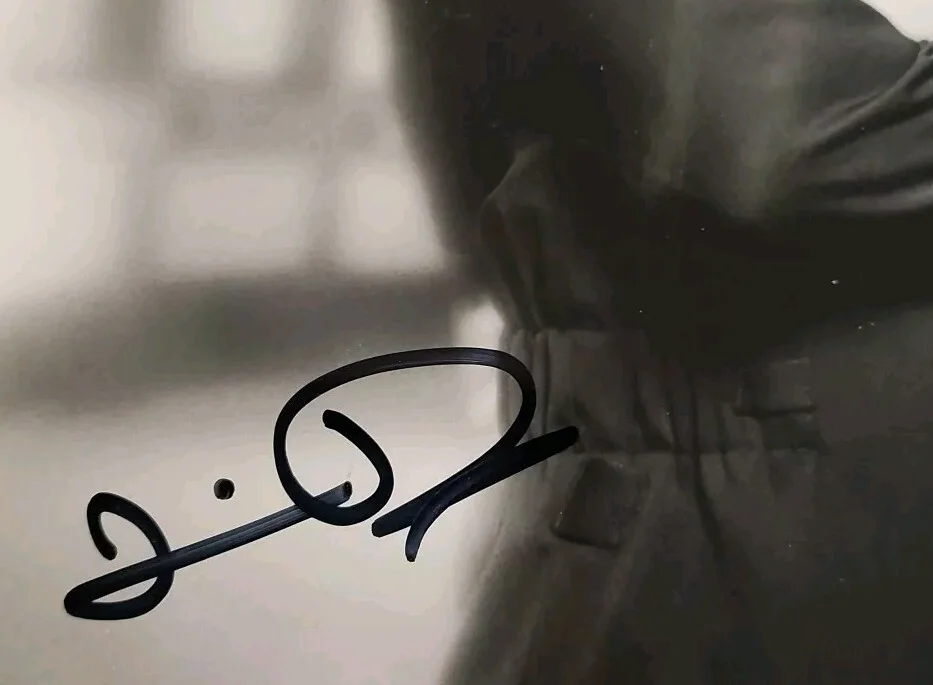 Tim Russ — Tim Russ Signed 8X10 Photo Star Trek Voyager As Tuvok Autograph, image 3