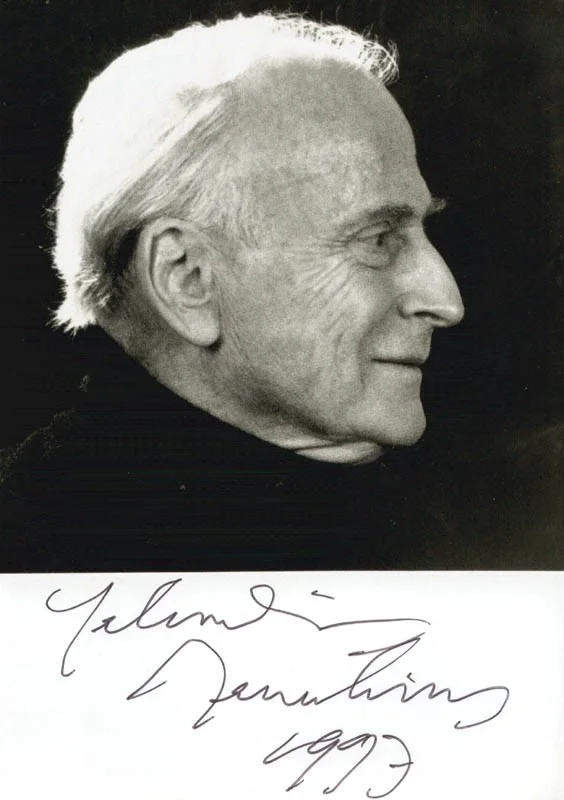 Yehudi Menuhin — YEHUDI MENUHIN - AUTOGRAPHED SIGNED PHOTOGRAPH 1997
