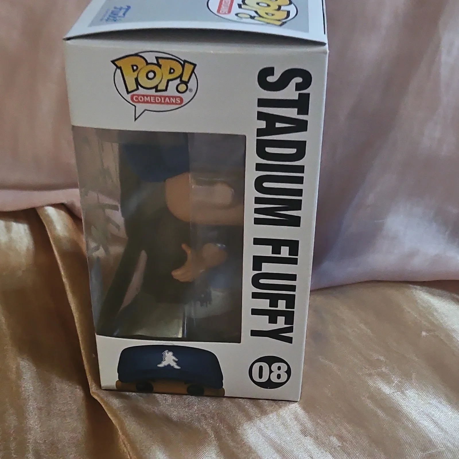 Gabriel Iglesias — Funko Pop Comedians Stadium Fluffy #08 Signed Gabriel Iglesias Vinyl Figure, изображение 4
