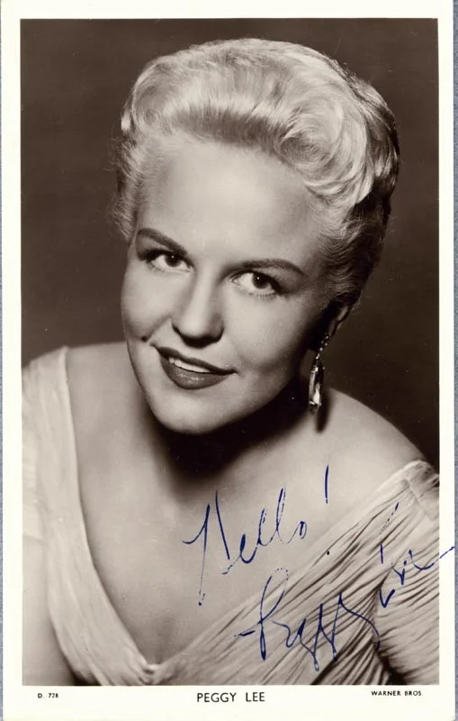 Peggy Lee — PEGGY LEE - PICTURE POST CARD SIGNED
