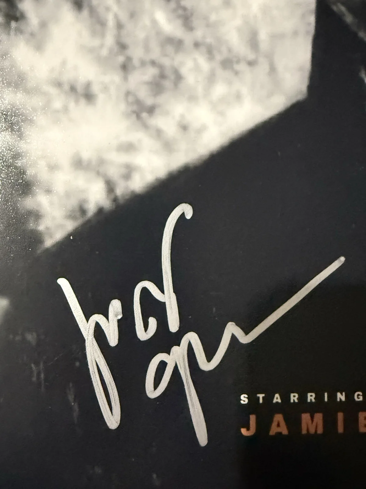 JAMIE LEE CURTIS, KYLE RICHARDS, JUDY GREER — JAMIE LEE CURTIS, KYLE RICHARDS AND JUDY GREER SIGNED HALLOWEEN 11x17 PHOTO BAS, image 3