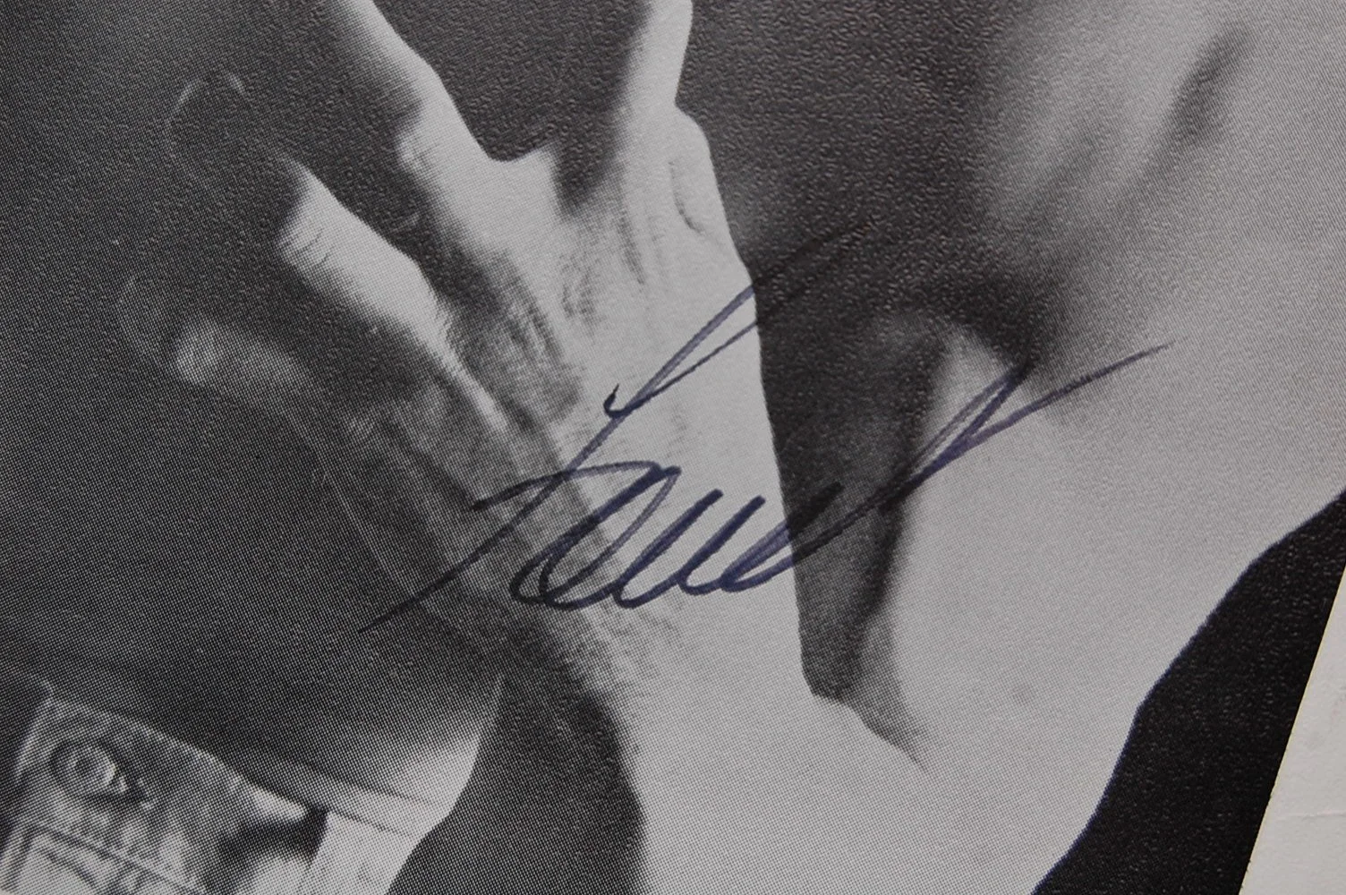 Lou Ferrigno Signed Photo on paper Autograph The Incredible Hulk Bodybuilder, изображение 2