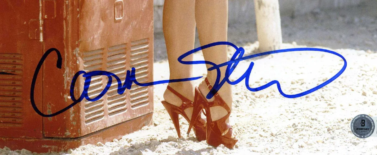 CARMEN ELECTRA SIGNED AUTOGRAPHED 11x14 PHOTO ACTRESS MODEL RARE BECKETT BAS, image 2
