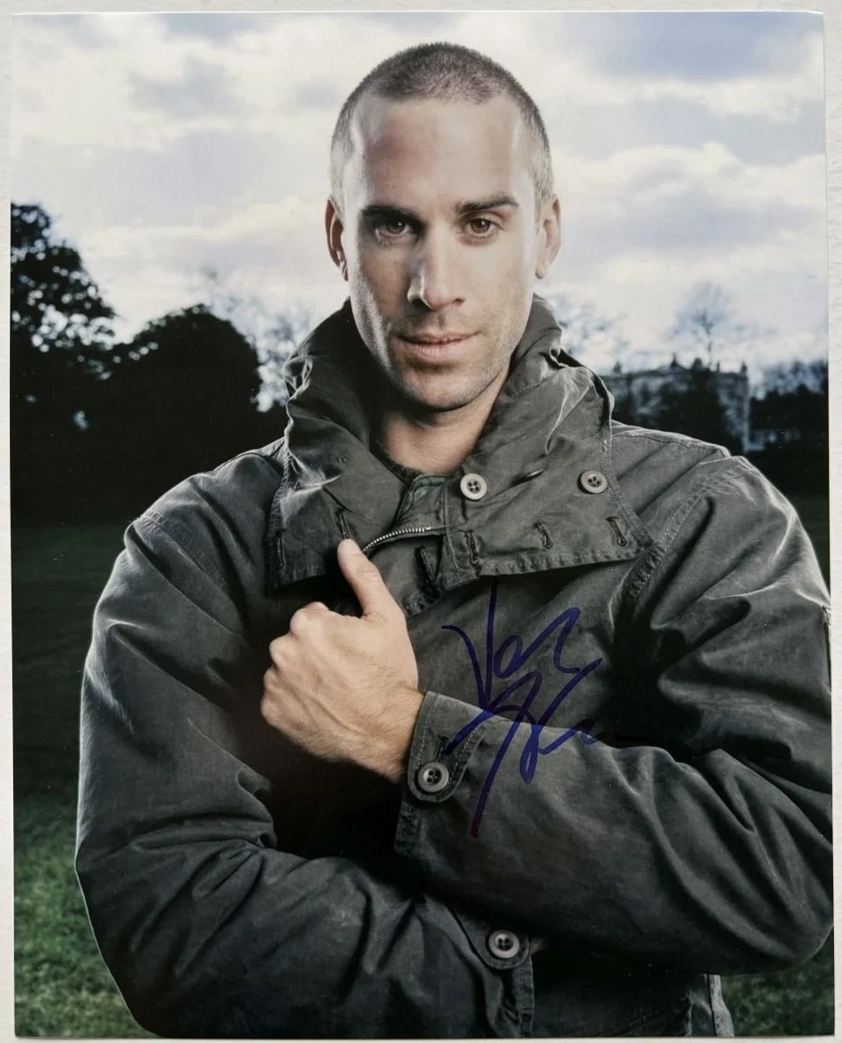 Joseph Fiennes — Joseph Fiennes Signed Autographed Glossy 8x10 Photo