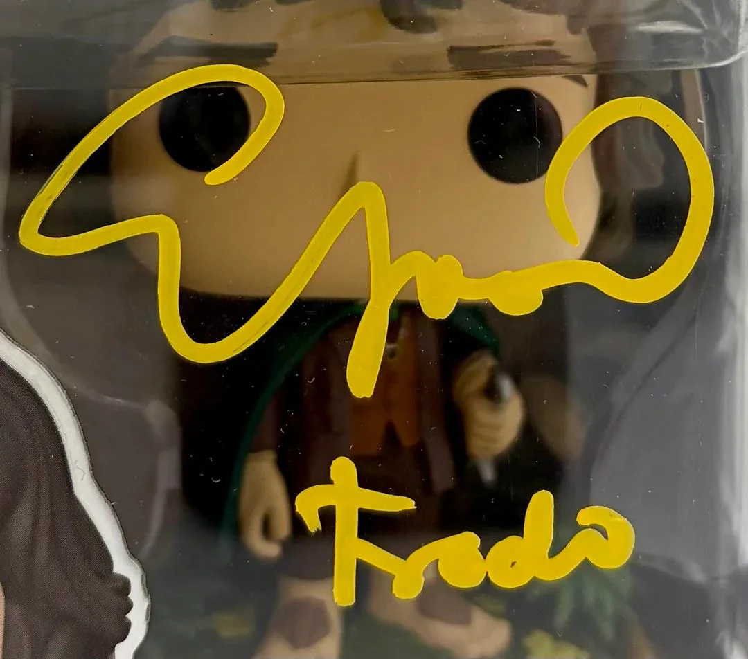 Elijah Wood signed "Frodo" Funko #1832 w/char name (Lord of the Rings) - Beckett, изображение 2