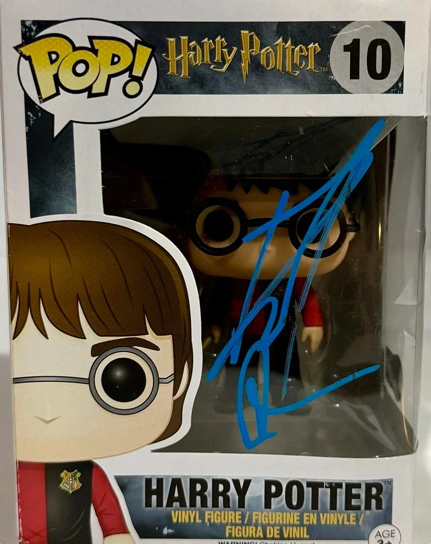Daniel Radcliffe Signed Funko Pop #10 "Harry Potter" (Blue Paint) - Beckett COA, image 2