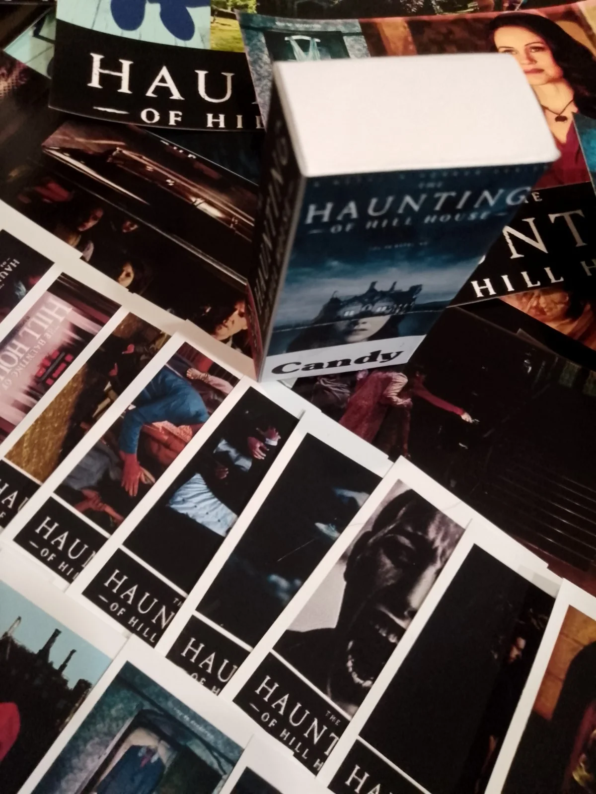 The Haunting Of Hill House TV Series. 20 Glossy Lobby Cards/34 Mini Cards & Box, изображение 4