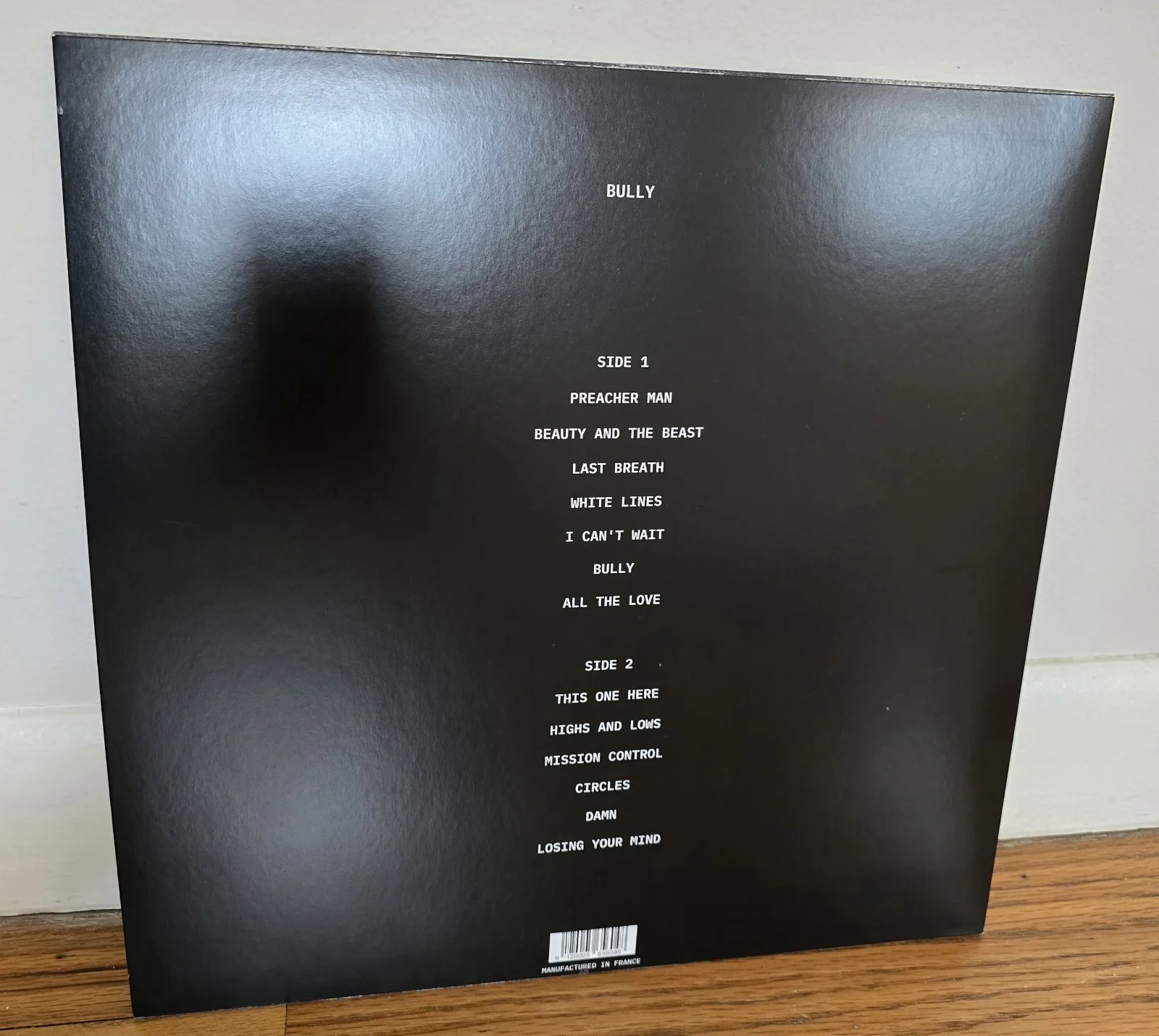 SOLD OUT KANYE WEST SIGNED BULLY VINYL YE AUTOGRAPHED IN HAND SHIPS IMMEDIATELY, изображение 3