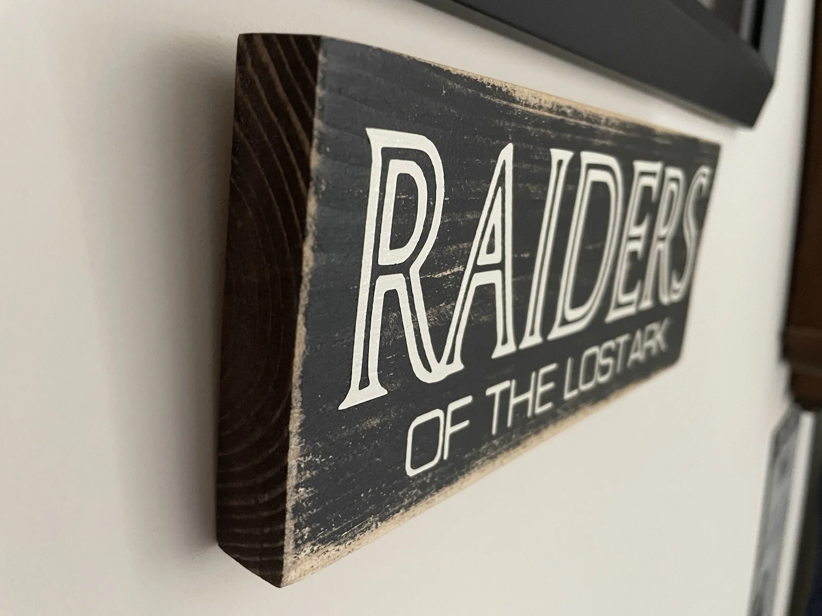 Indiana Jones - RAIDERS OF THE LOST ARK - Traditional Wooden Sign - Cinema Room, изображение 4