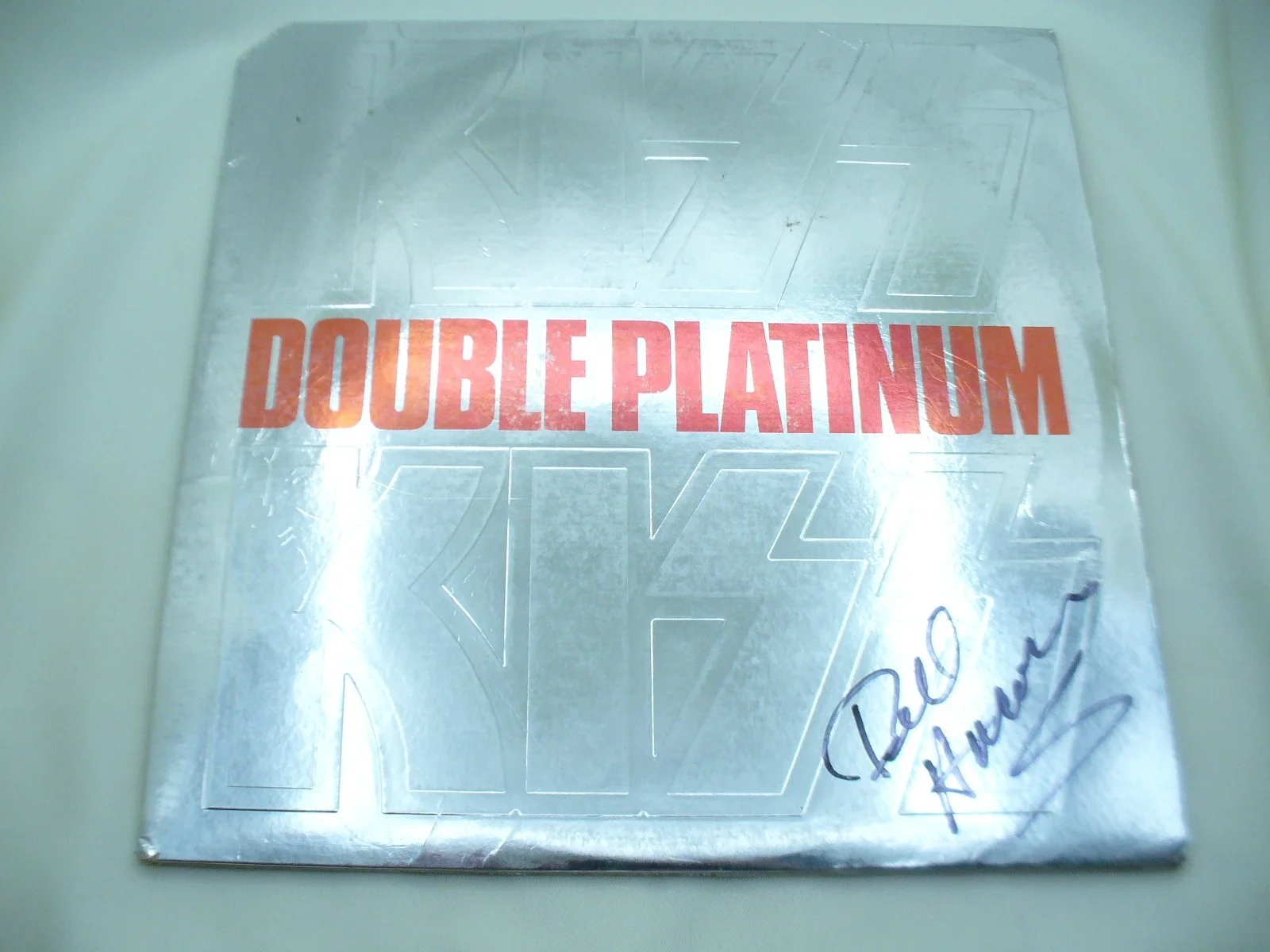 KISS MANAGER Bill Aucoin - Signed Autograph Double Platinum Record Album, изображение 5