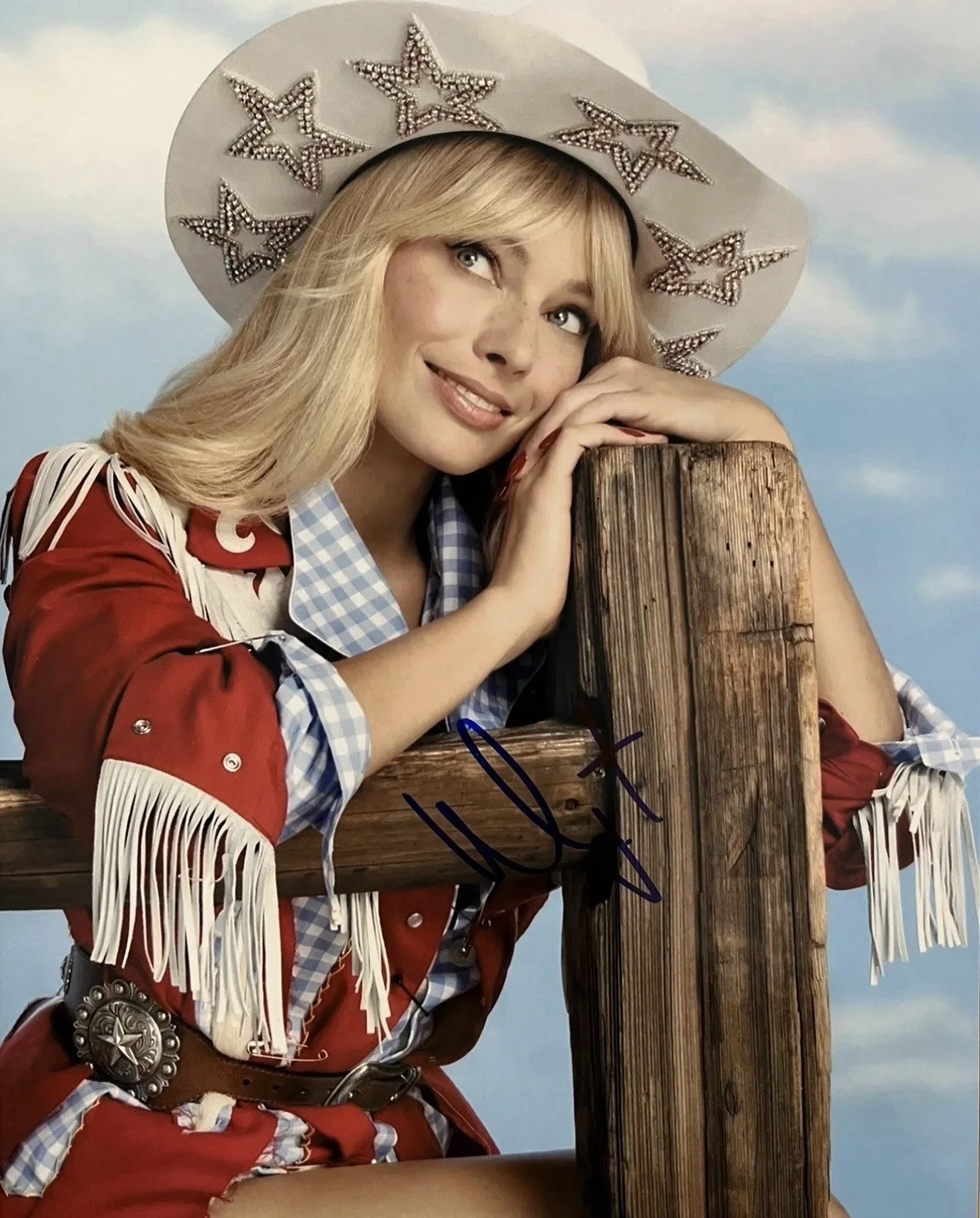 Margot Robbie — Margot Robbie Signed Photo W/ COA Autograph 8x10 Barbie Suicide Squad Cowboy Hat