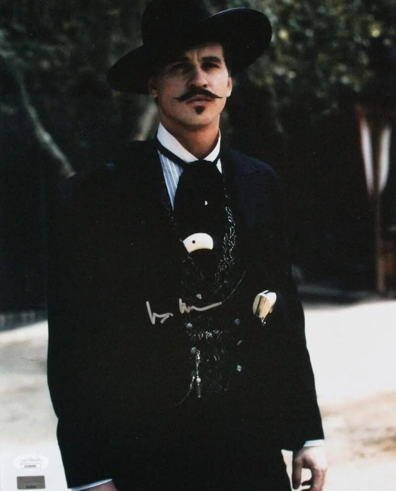 Val Kilmer — Val Kilmer Autographed Tombstone 11x14 Looking Photo -JSA *Silver, изображение 3