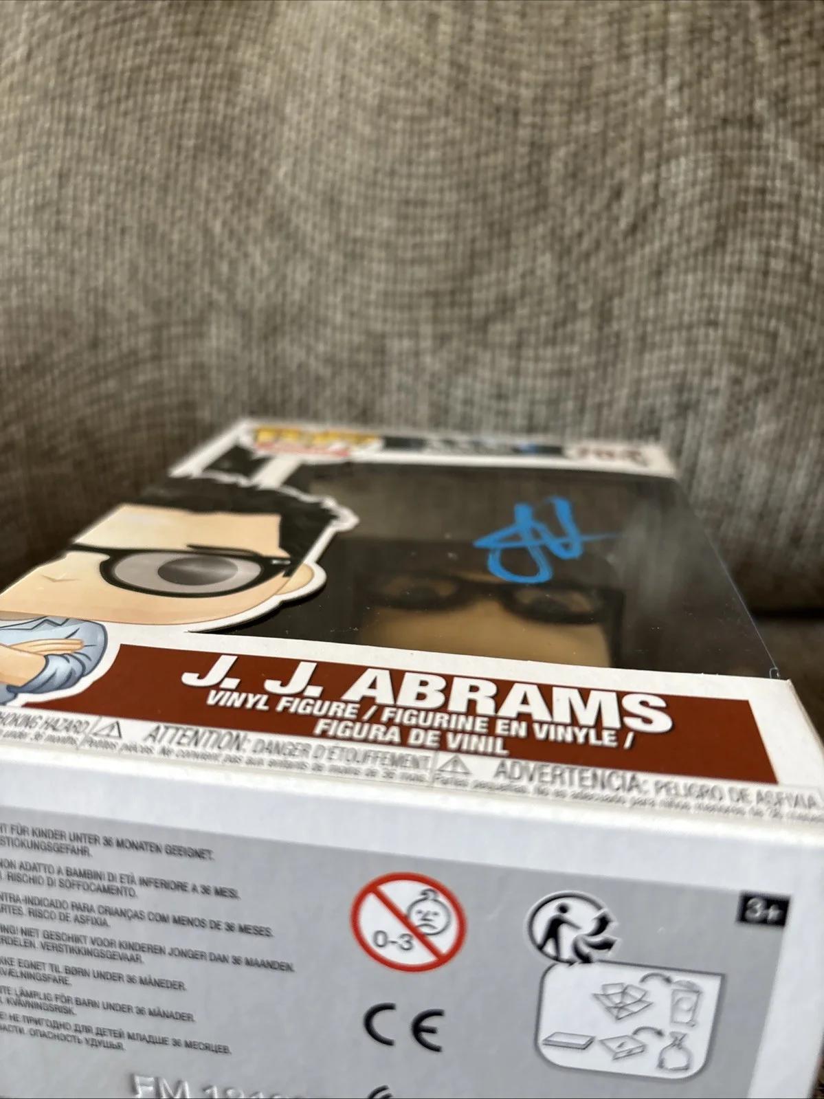 JJ Abrams — JJ Abrams Signed Autograph Director Funko Pop 704 Star Wars Figure, изображение 2