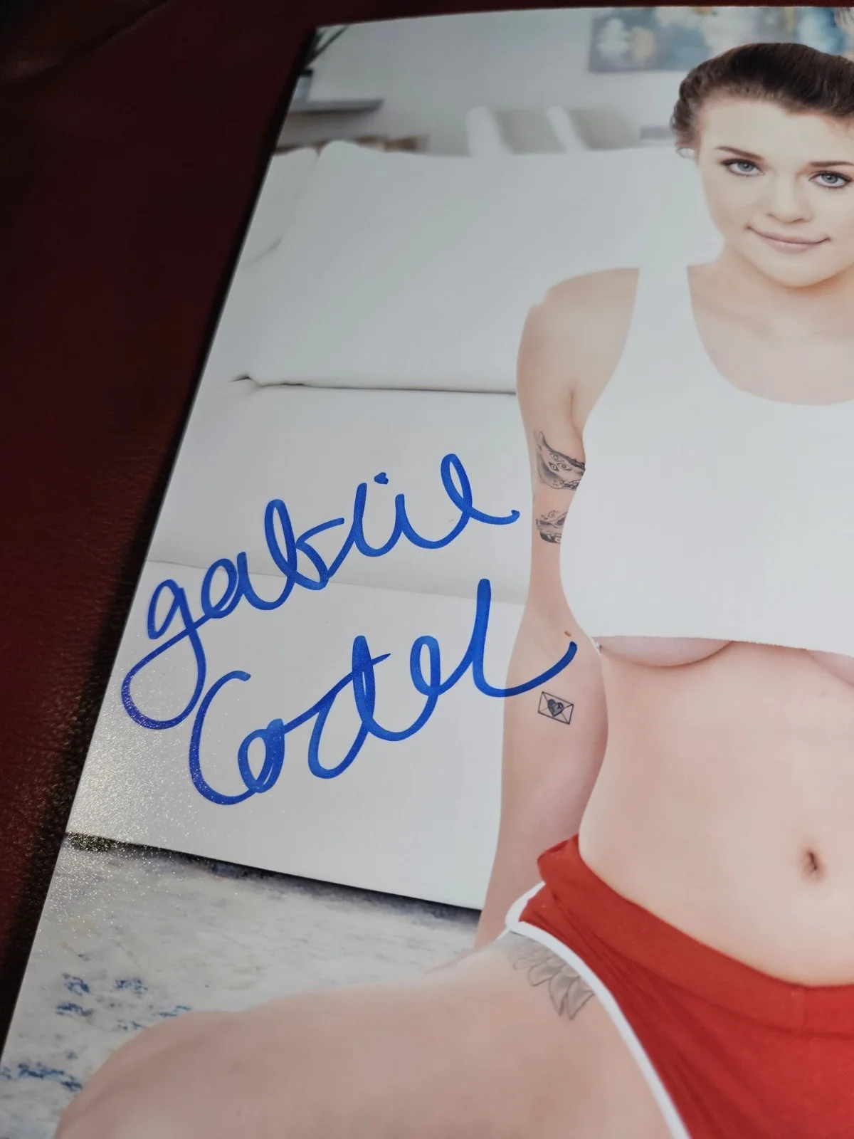 Gabbie Carter — Gabbie Carter (Adult Film Star) Signed Autograhped 8x10 Photo, изображение 2