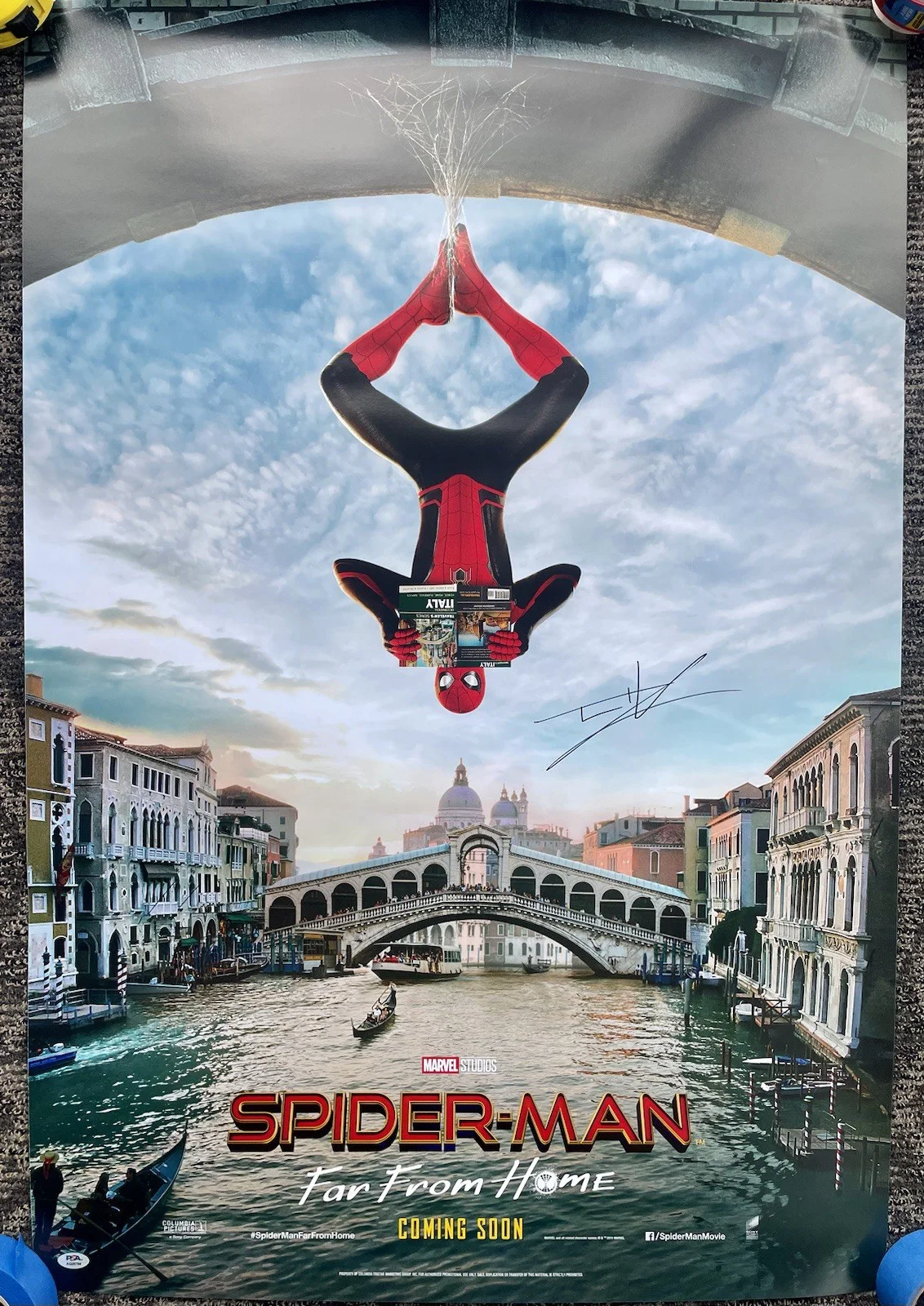 Tom Holland — Tom Holland Signed Autographed Spider-Man Far From Home 27x40 Poster Psa/Dna Coa