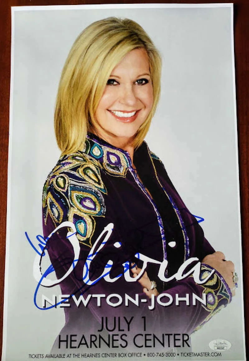 Olivia Newton John — Olivia Newton John JSA Coa Hand Signed 11x17 Concert Poster Autograph
