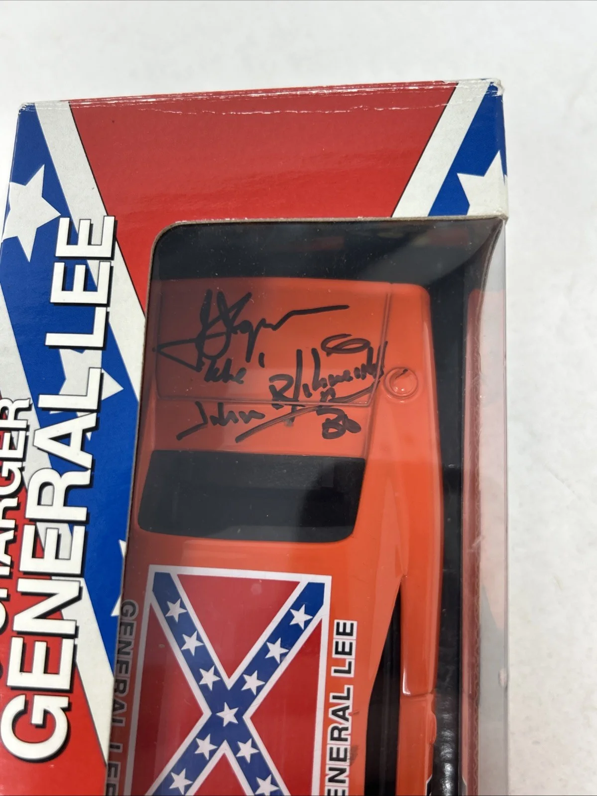 Tom Wopat John Schneider Signed Ertl 1:25 General Lee Charger Dukes of Hazzard, изображение 2