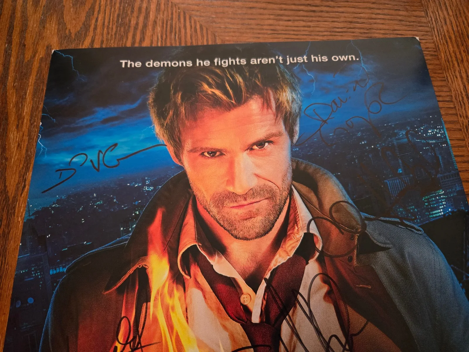 Ryan, Halford, Perrineau, Cerone, Goyer, Celaya — Constantine TV Show 11x17 Cast Signed by 6 - Ryan/Halford/Perrineau (JSA COA), изображение 2
