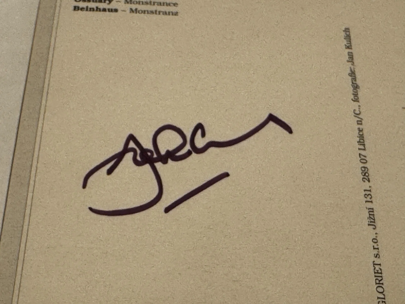 John Connolly — JOHN CONNOLLY author SIGNED 6x4 postcard Czech Republic RARE unique one-off, изображение 3