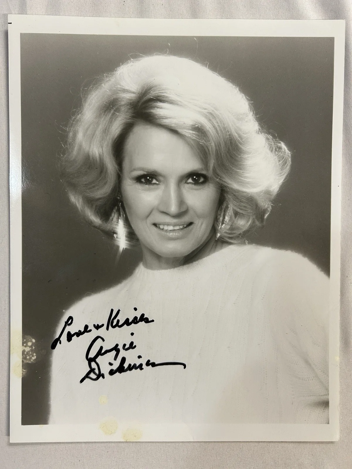Angie Dickinson — Police Woman Angie Dickinson 8x10 Hand Signed Autograph