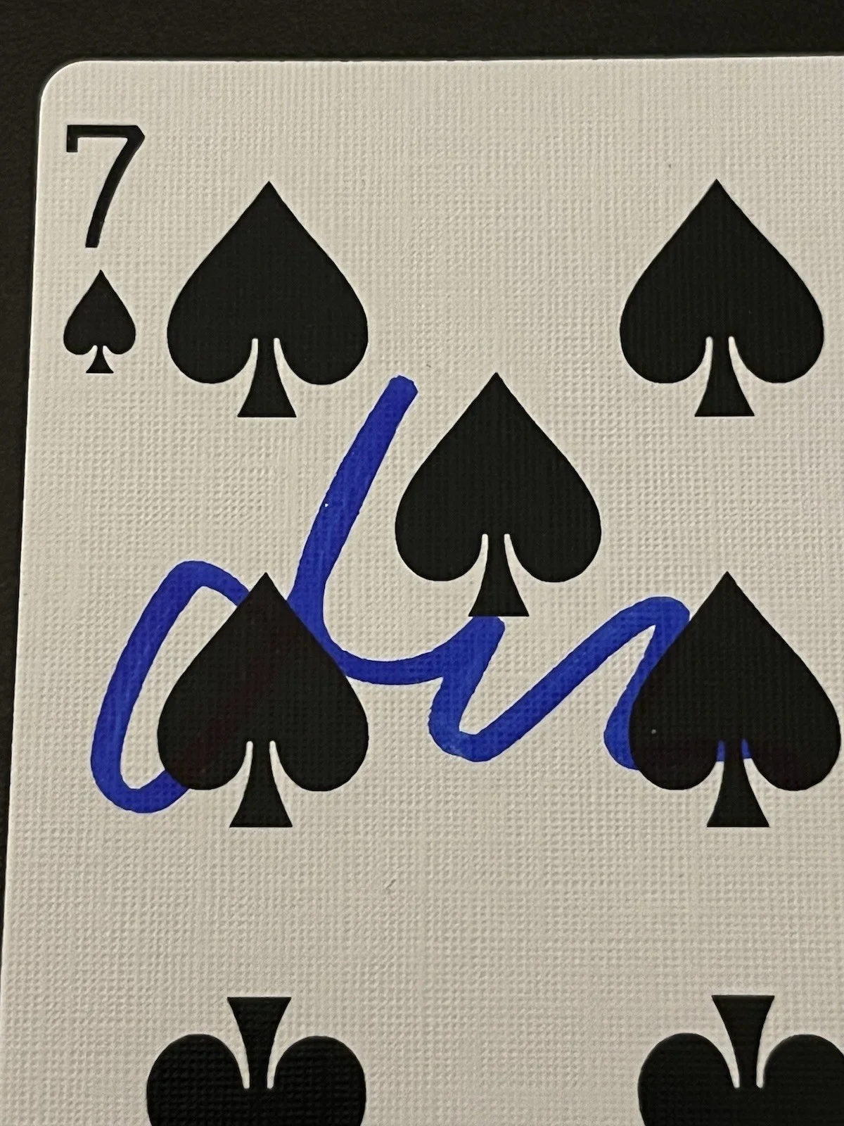 MATT DAMON — MATT DAMON SIGNED PLAYING CARD SEVEN 7 OF SPADES AUTOGRAPH COA ROUNDERS A, изображение 2