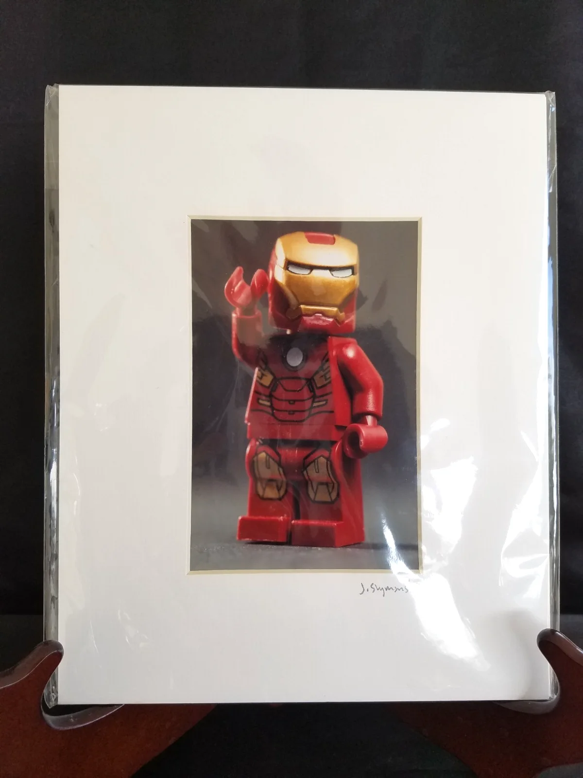 J. Shymanski — Signed Joe Shymanski LEGO Iron Man+Wonder Woman McDougle Art Prints Photo Matted, изображение 2