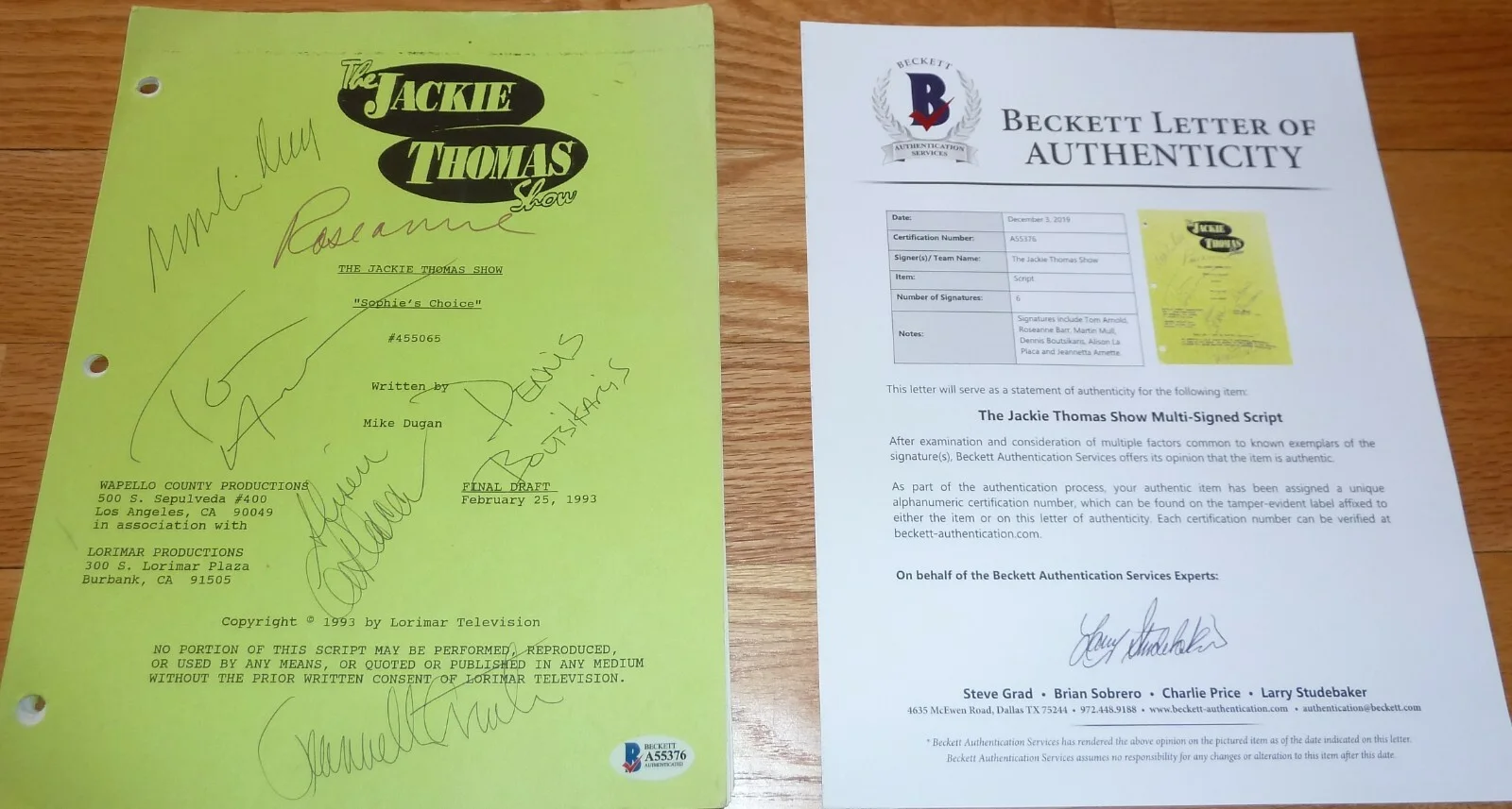 Roseanne Barr — BECKETT THE JACKIE THOMAS SHOW CAST SIGNED SCRIPT ROSEANNE BARR-TOM ARNOLD +4 76