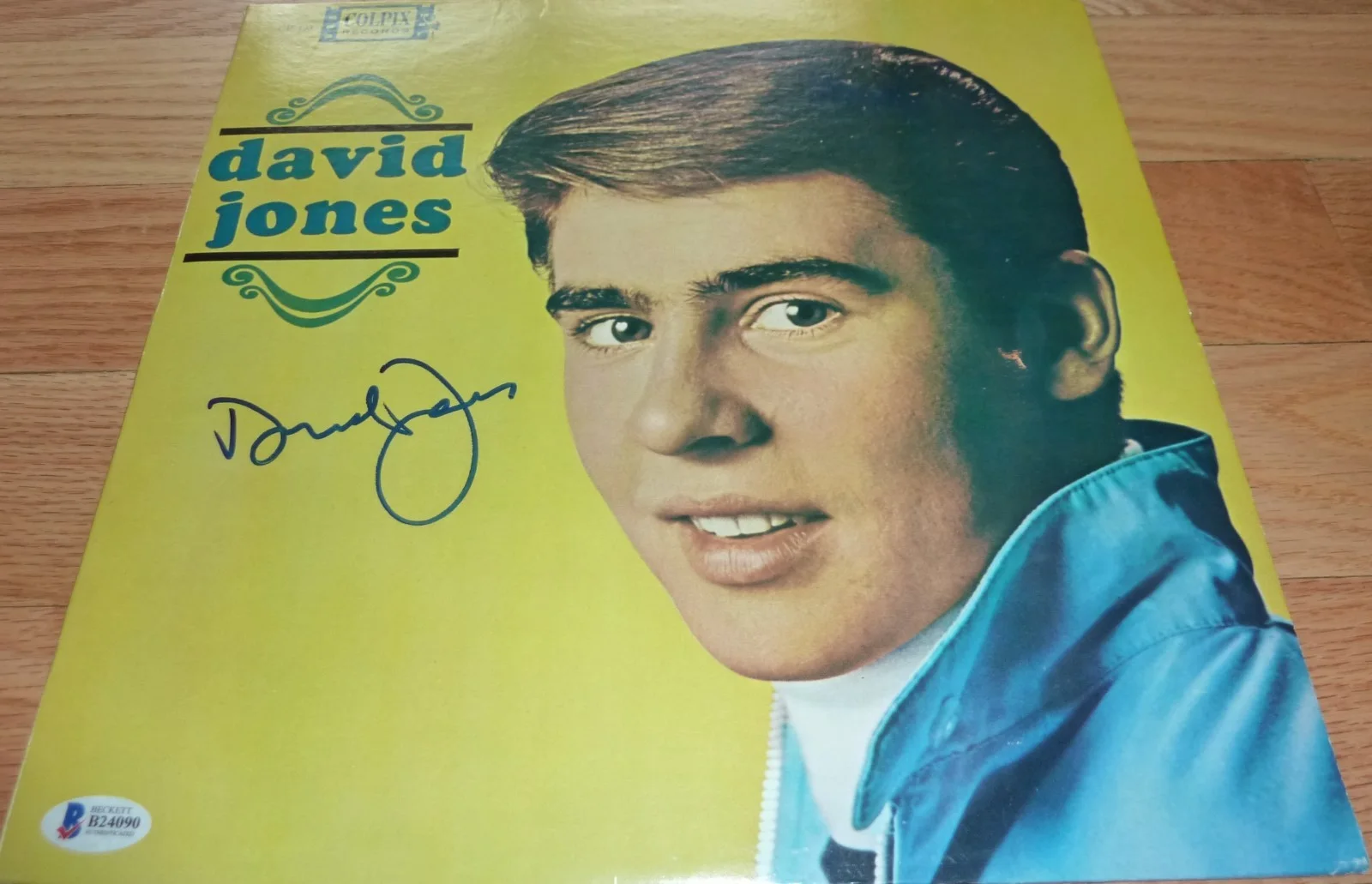 BECKETT THE MONKEES DAVY JONES SIGNED DAVID JONES SELF TITLED RECORD ALBUM 24090, image 2