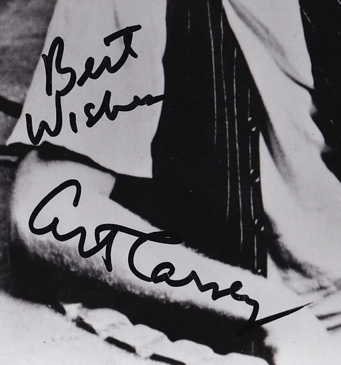 Art Carney — BECKETT-BAS THE HONEYMOONERS ART CARNEY AUTOGRAPHED-SIGNED 8X10 PHOTO S64890, изображение 2