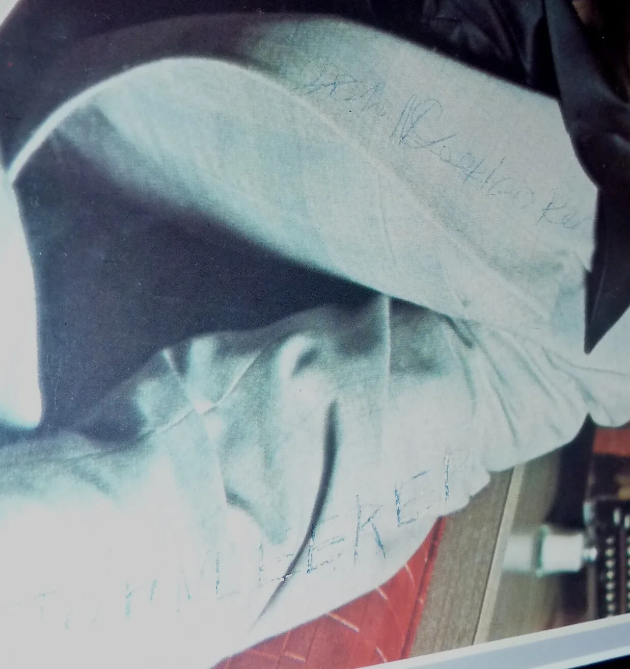 BECKETT-BAS JOHN LEE HOOKER AUTOGRAPHED-SIGNED THE CREAM FRAMED RECORD ALBUM 765, изображение 3