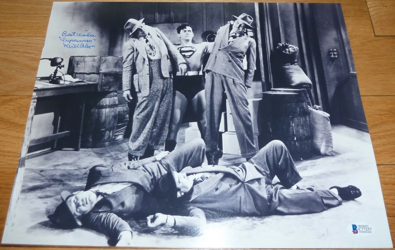 Kirk Alyn — BECKETT KIRK ALYN INSCRIBED "SUPERMAN" SIGNED 11X14 PHOTO C77257, image 2