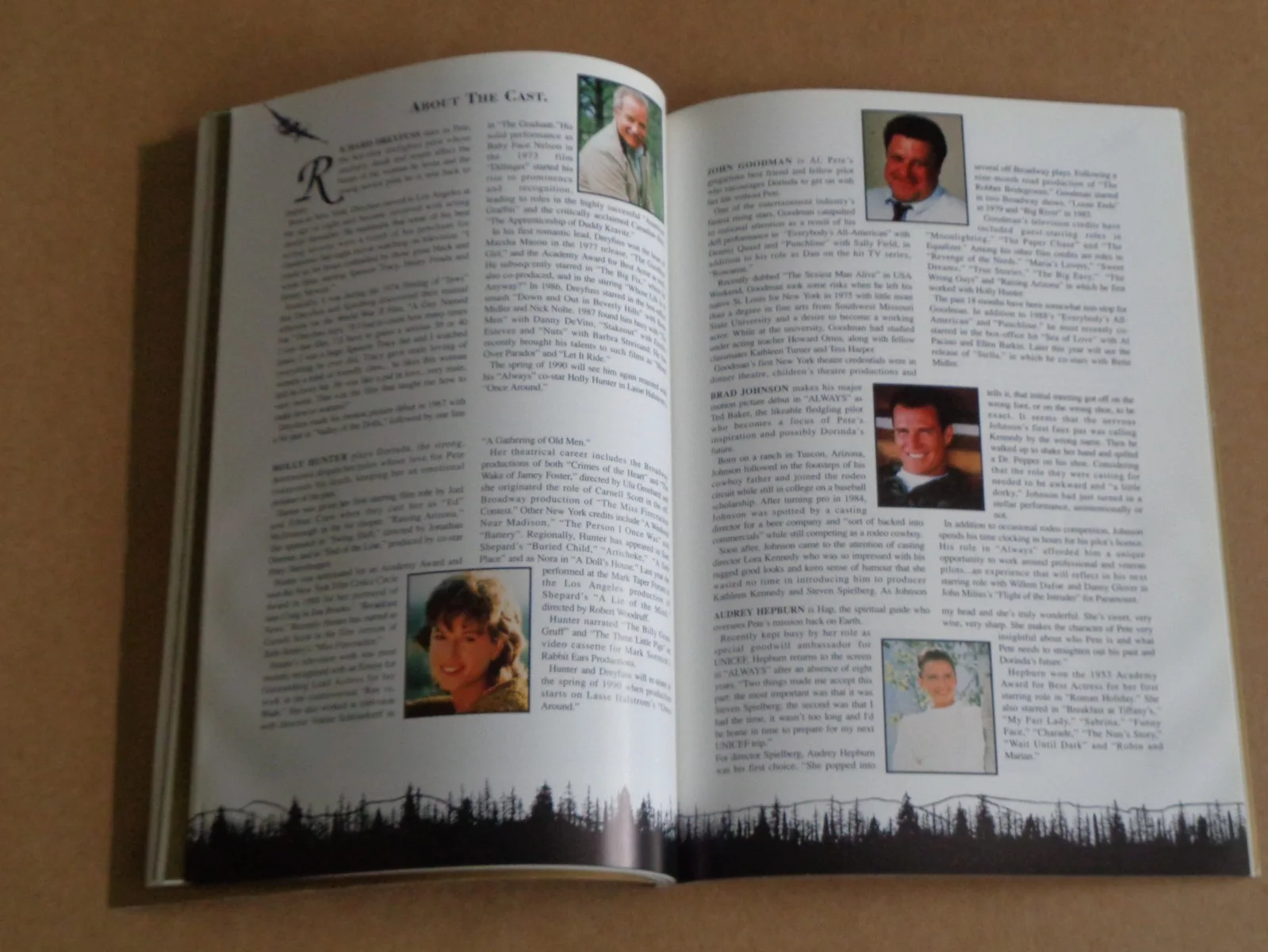 Richard Dreyfuss/Holly Hunter - Always - 1990 Royal Film Performance Brochure, изображение 4