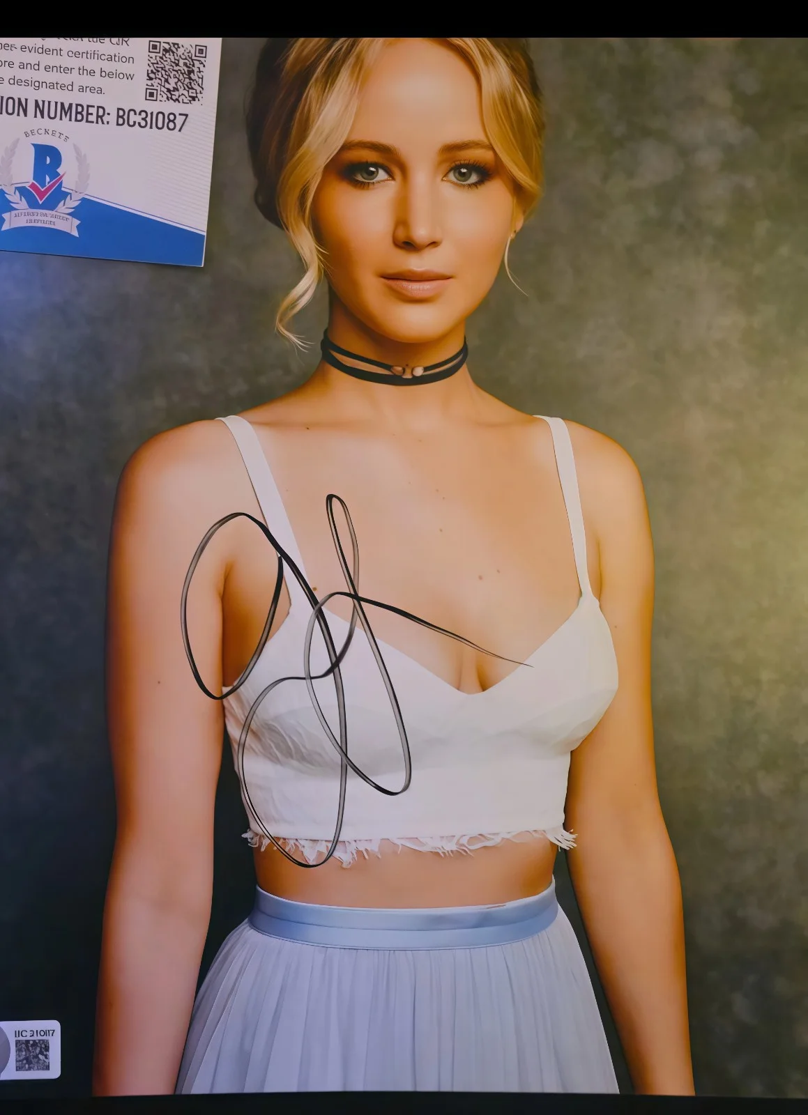 Jennifer Lawrence — Jennifer Lawrence Signed BAS COA The Hunger Games 8X10 Photo Auto Autographed
