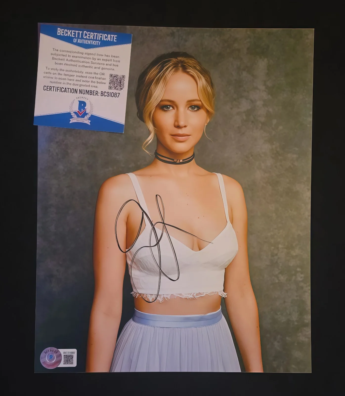 Jennifer Lawrence — Jennifer Lawrence Signed BAS COA The Hunger Games 8X10 Photo Auto Autographed, image 2