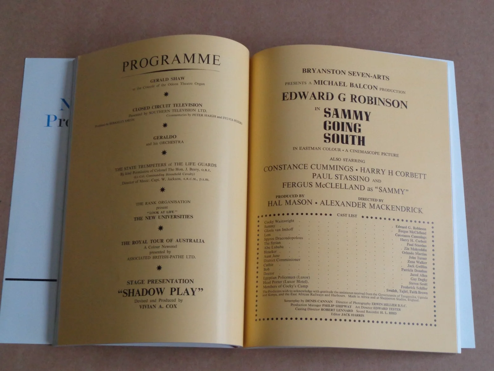 Edward G. Robinson - Sammy Going South - 1963 Royal Film Performance Brochure, изображение 4