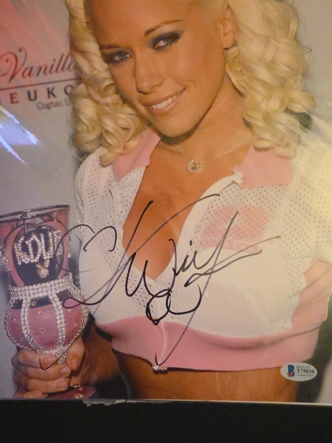 Kendra Wilkinson 11x14 Signed Photo, image 2