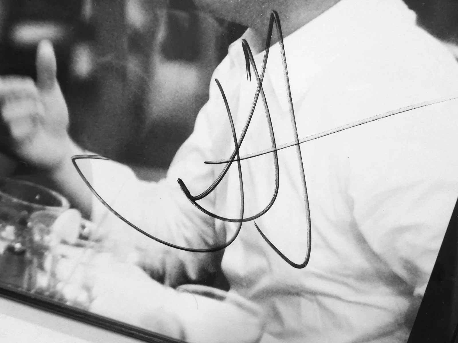 JJ Abrams signed 8x10 B&W photo with George Lucas💥Autograph COA by DALT LLC., image 4