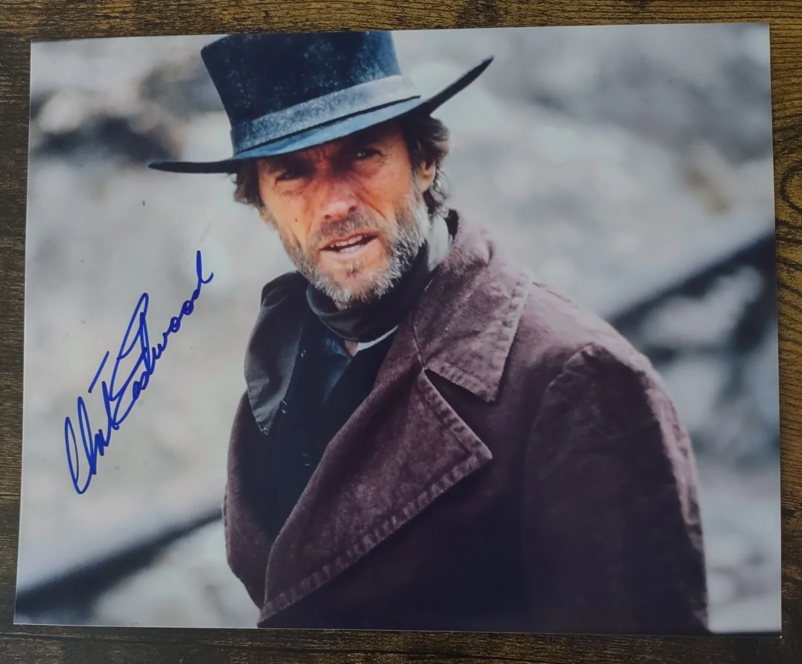 Clint Eastwood — CLINT EASTWOOD - AUTOGRAPHED PHOTO WITH C.O.A., изображение 2