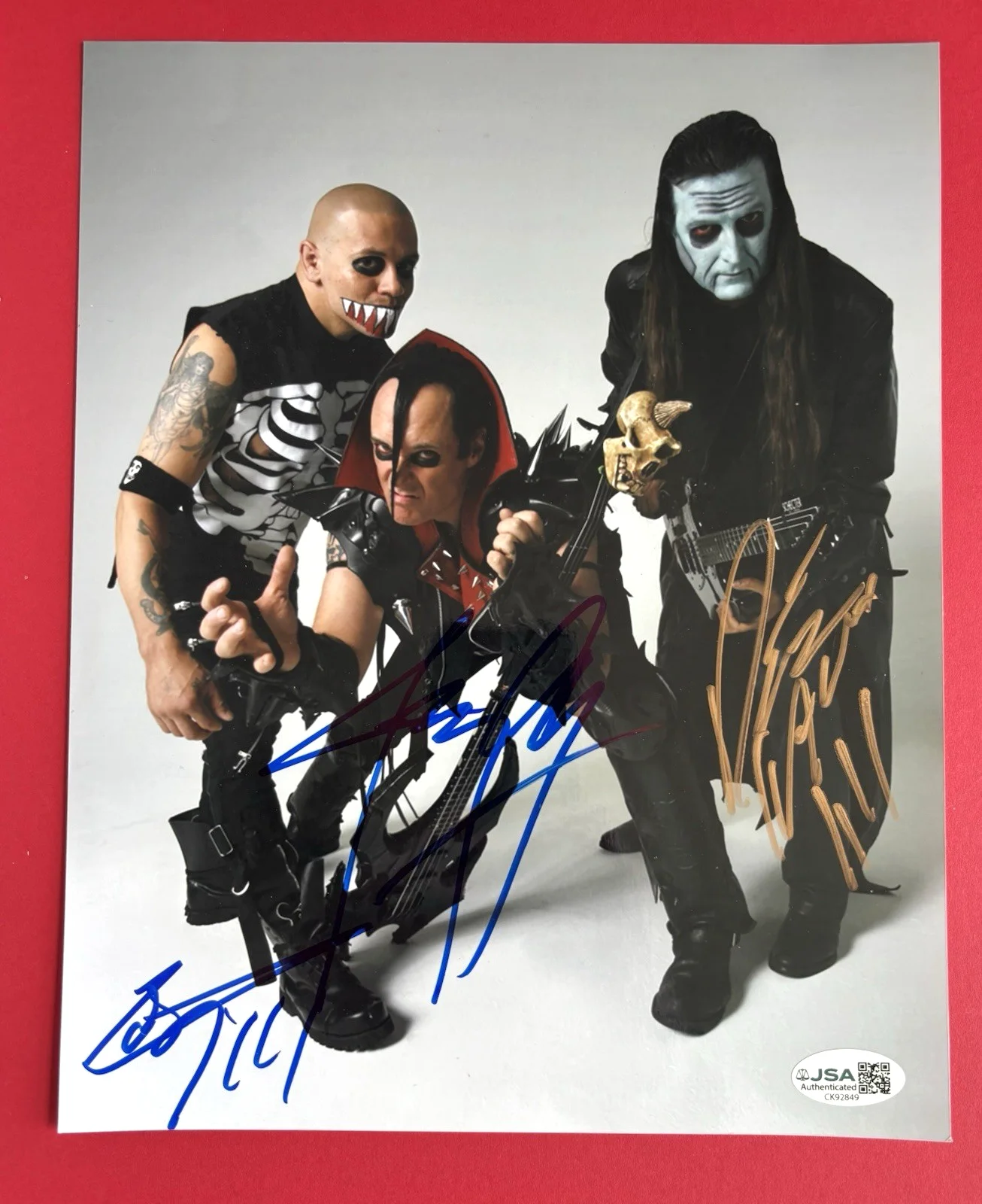 THE MISFITS Signed 8x10 Photo JSA COA Jerry Only DEZ CADENA Chupacabra ERIC ARCE, изображение 2